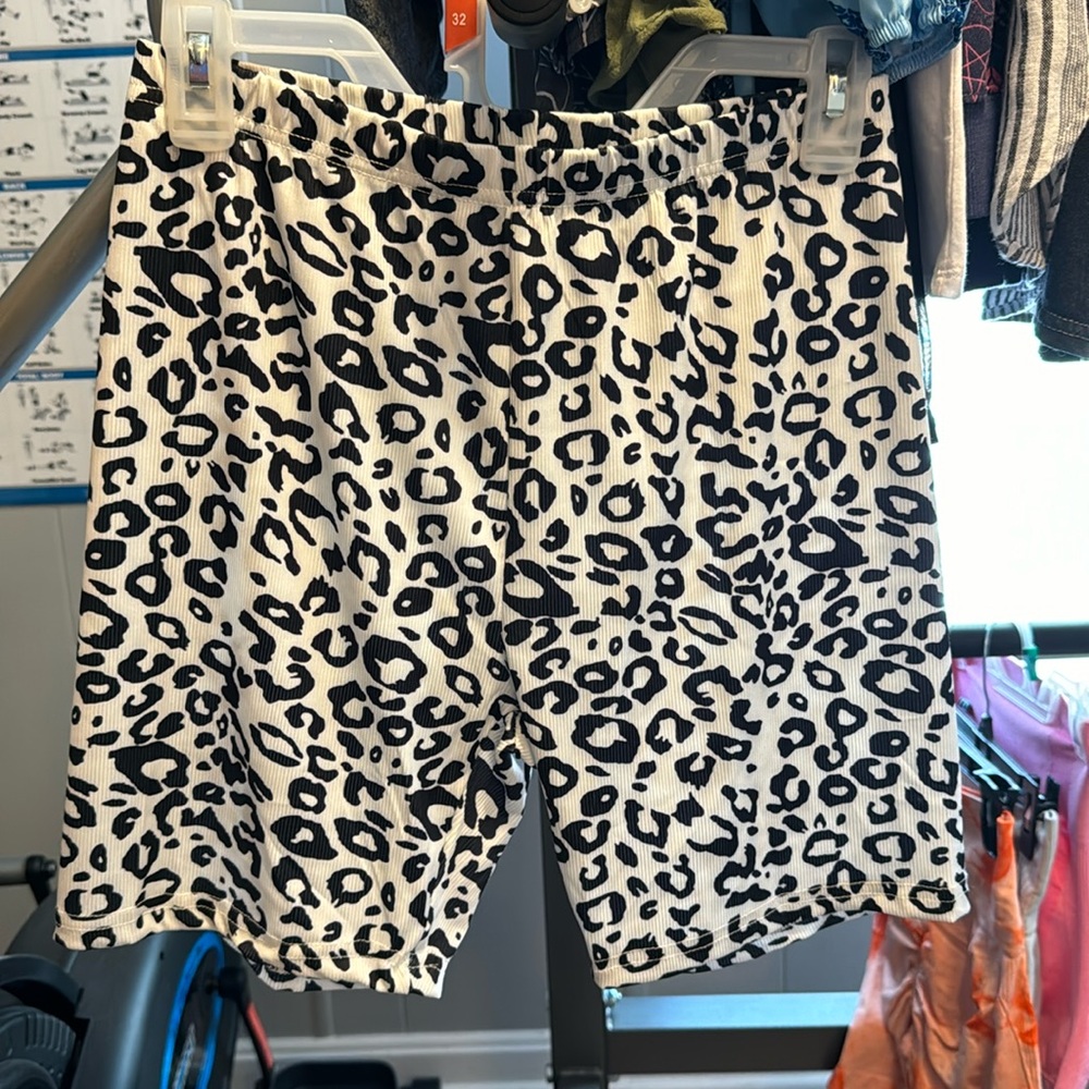 NWOT workout shorts